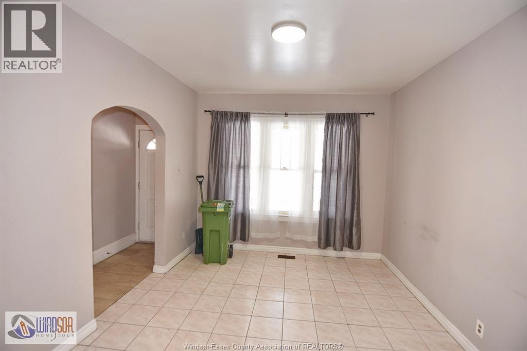 735-737 Partington, Windsor, Ontario  N9B 2N6 - Photo 26 - 26004392