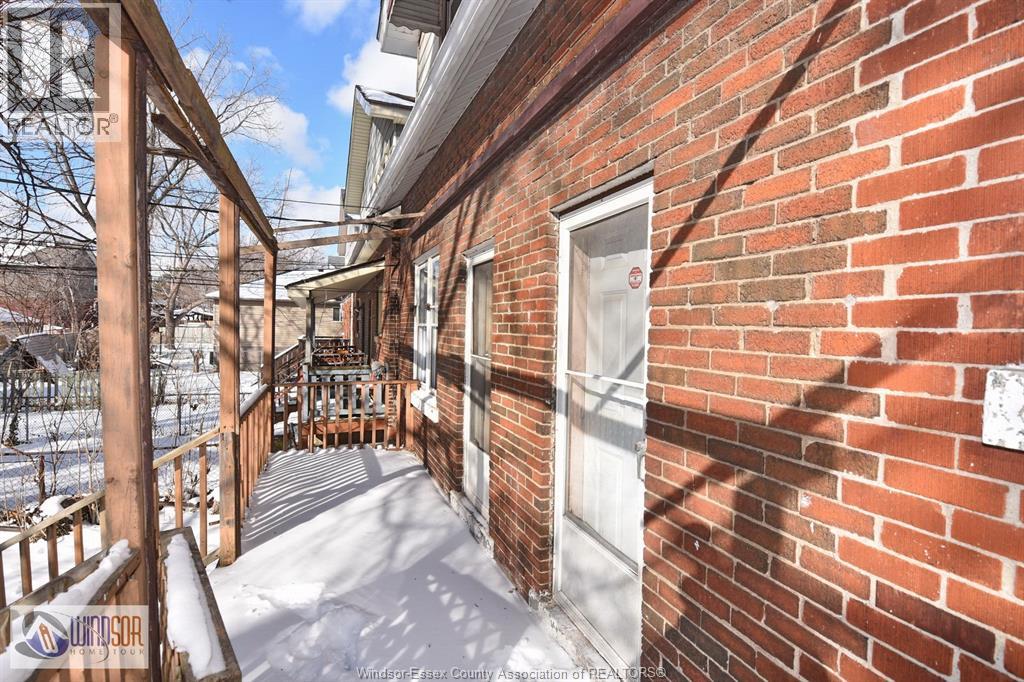 735-737 Partington, Windsor, Ontario  N9B 2N6 - Photo 43 - 26004392