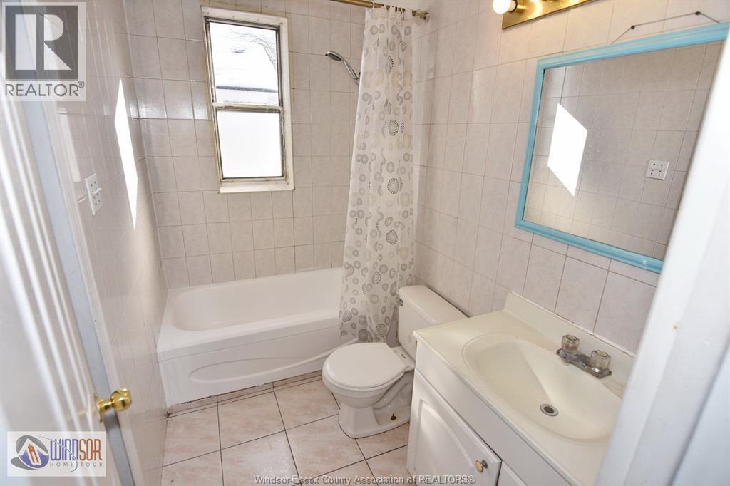 735-737 Partington, Windsor, Ontario  N9B 2N6 - Photo 50 - 26004392