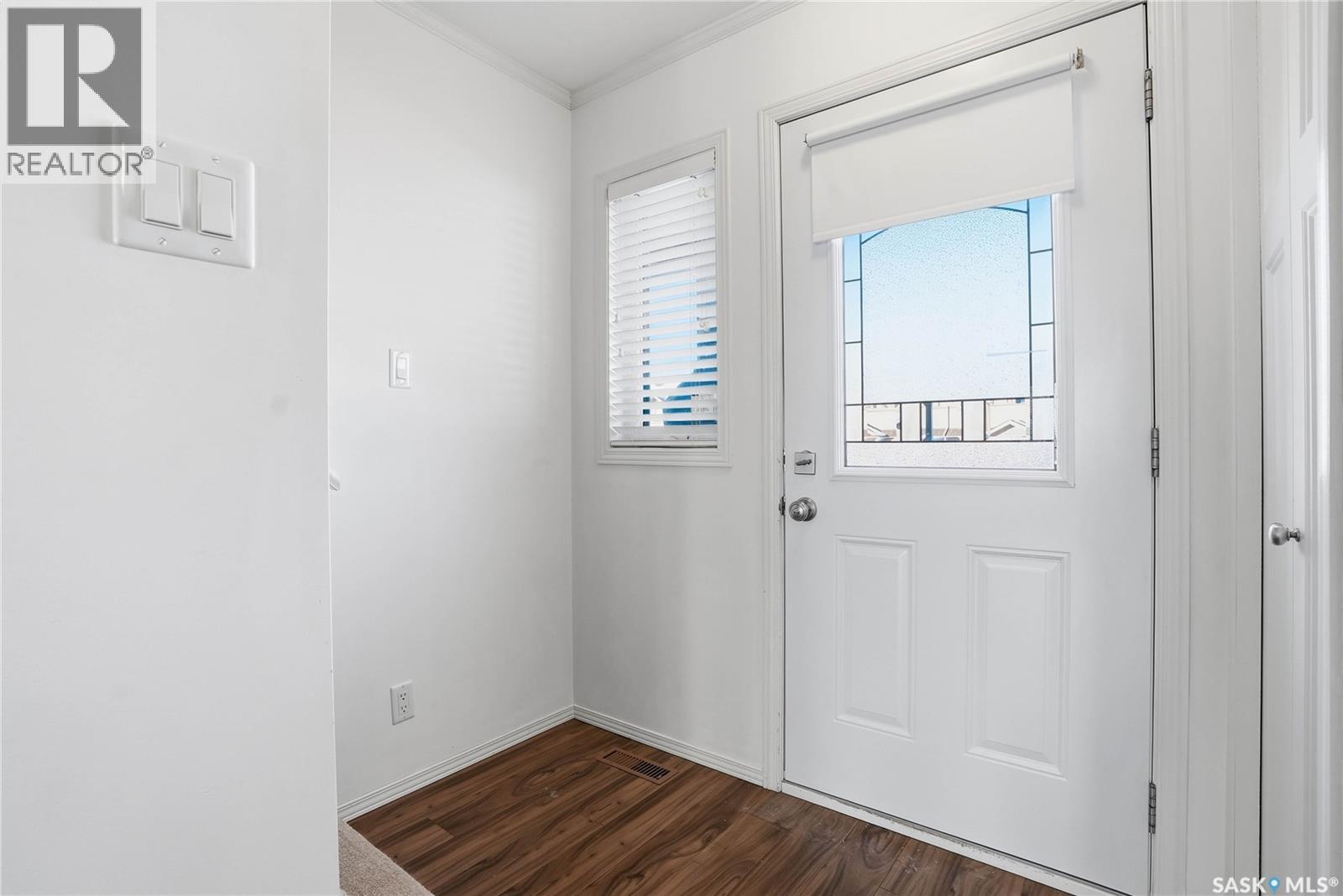 212 115 Dalgleish Link, Saskatoon, Saskatchewan  S7W 0N5 - Photo 3 - SK029538