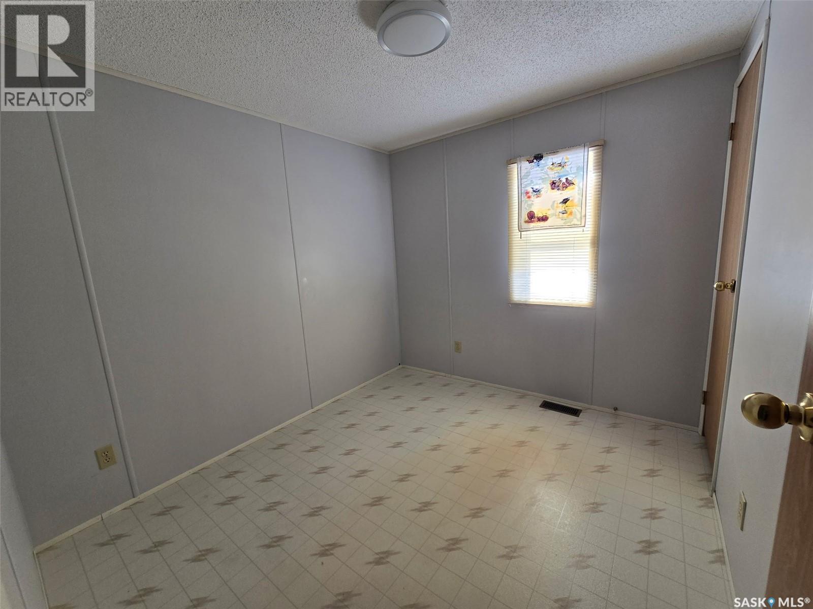 103 Main Street W, Dorintosh, Saskatchewan  S0M 0T0 - Photo 11 - SK029476