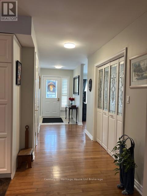 65 Edwin Crescent, Tillsonburg, Ontario  N4G 5H2 - Photo 3 - X12836616