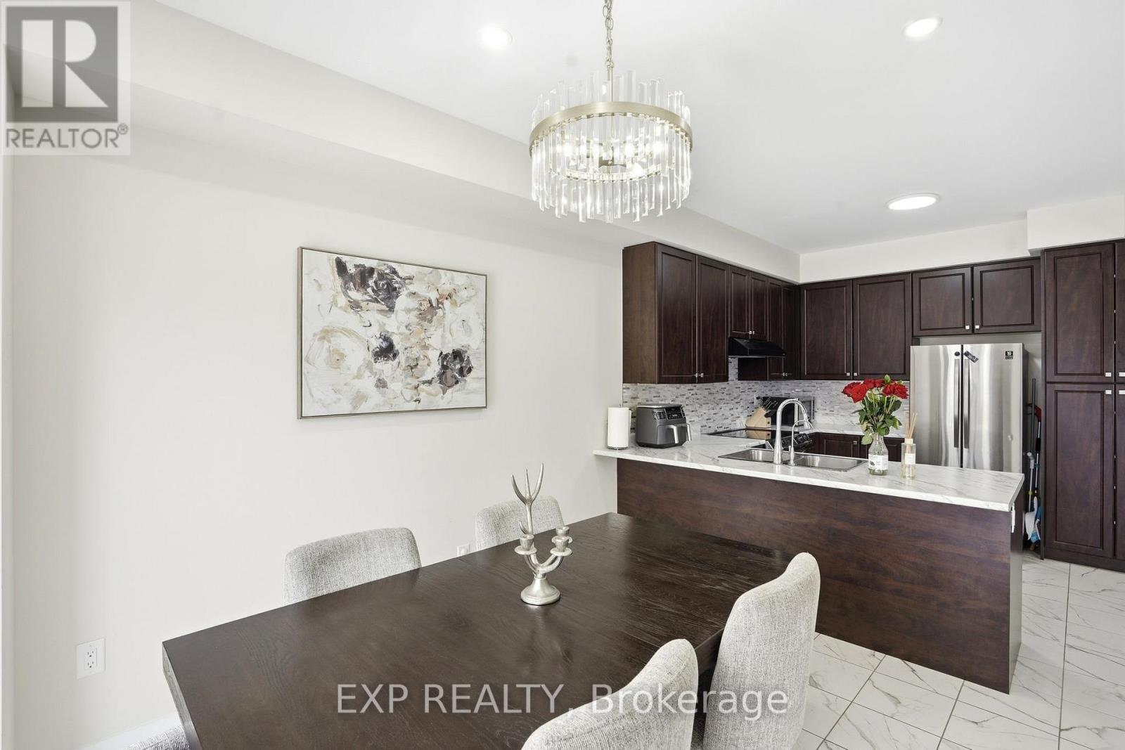 19 Hawick Crescent, Haldimand, Ontario  N3W 0G5 - Photo 17 - X12834406