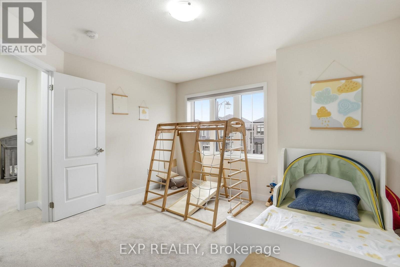 19 Hawick Crescent, Haldimand, Ontario  N3W 0G5 - Photo 22 - X12834406