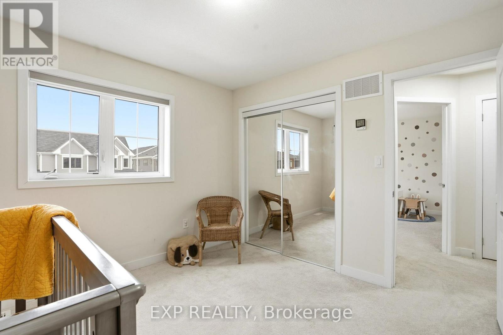 19 Hawick Crescent, Haldimand, Ontario  N3W 0G5 - Photo 25 - X12834406