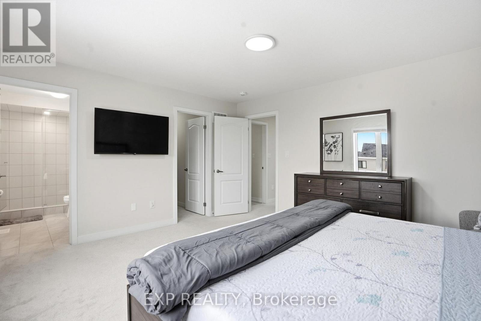 19 Hawick Crescent, Haldimand, Ontario  N3W 0G5 - Photo 32 - X12834406