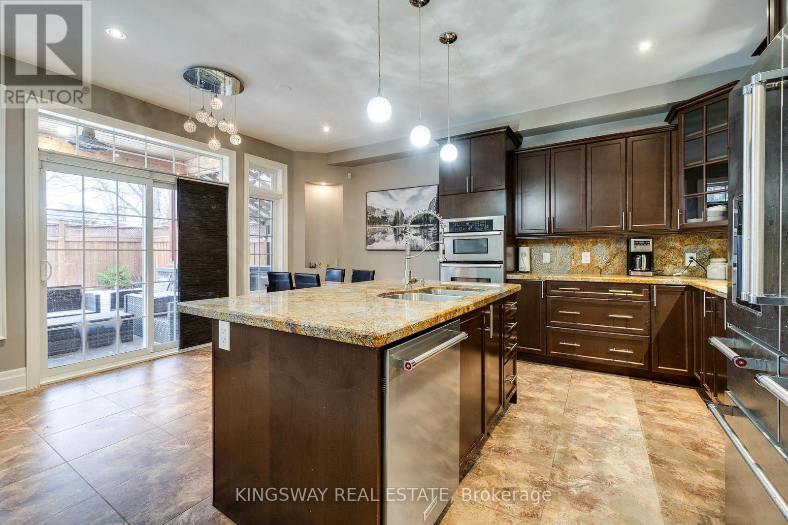 261 Fair Street, Hamilton, Ontario  L9K 0B9 - Photo 16 - X12838156