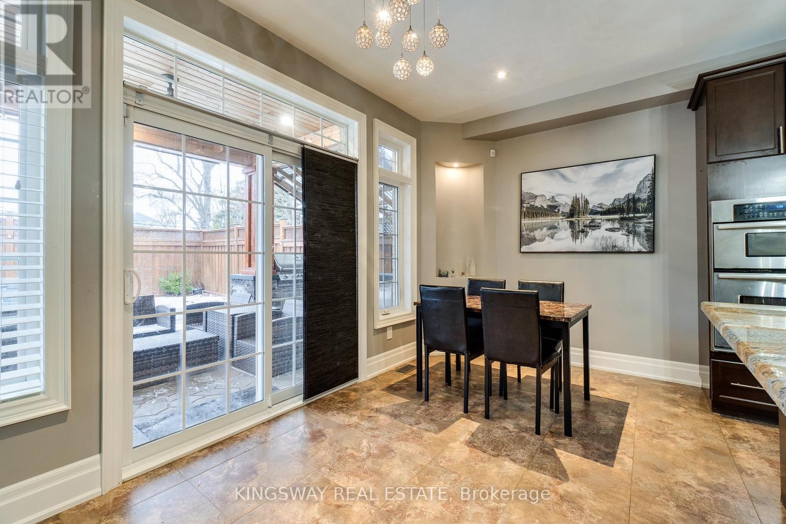 261 Fair Street, Hamilton, Ontario  L9K 0B9 - Photo 22 - X12838156