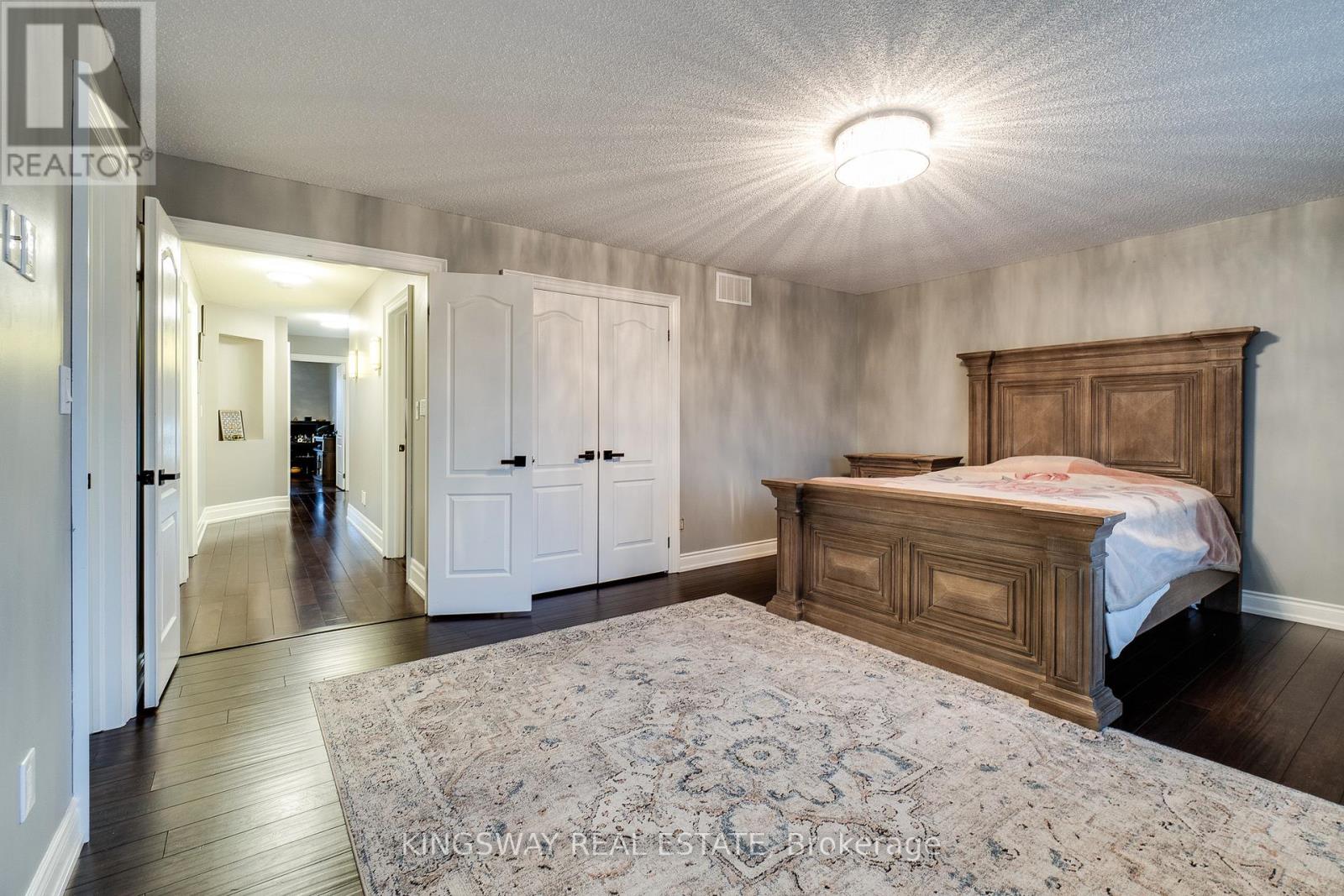 261 Fair Street, Hamilton, Ontario  L9K 0B9 - Photo 29 - X12838156