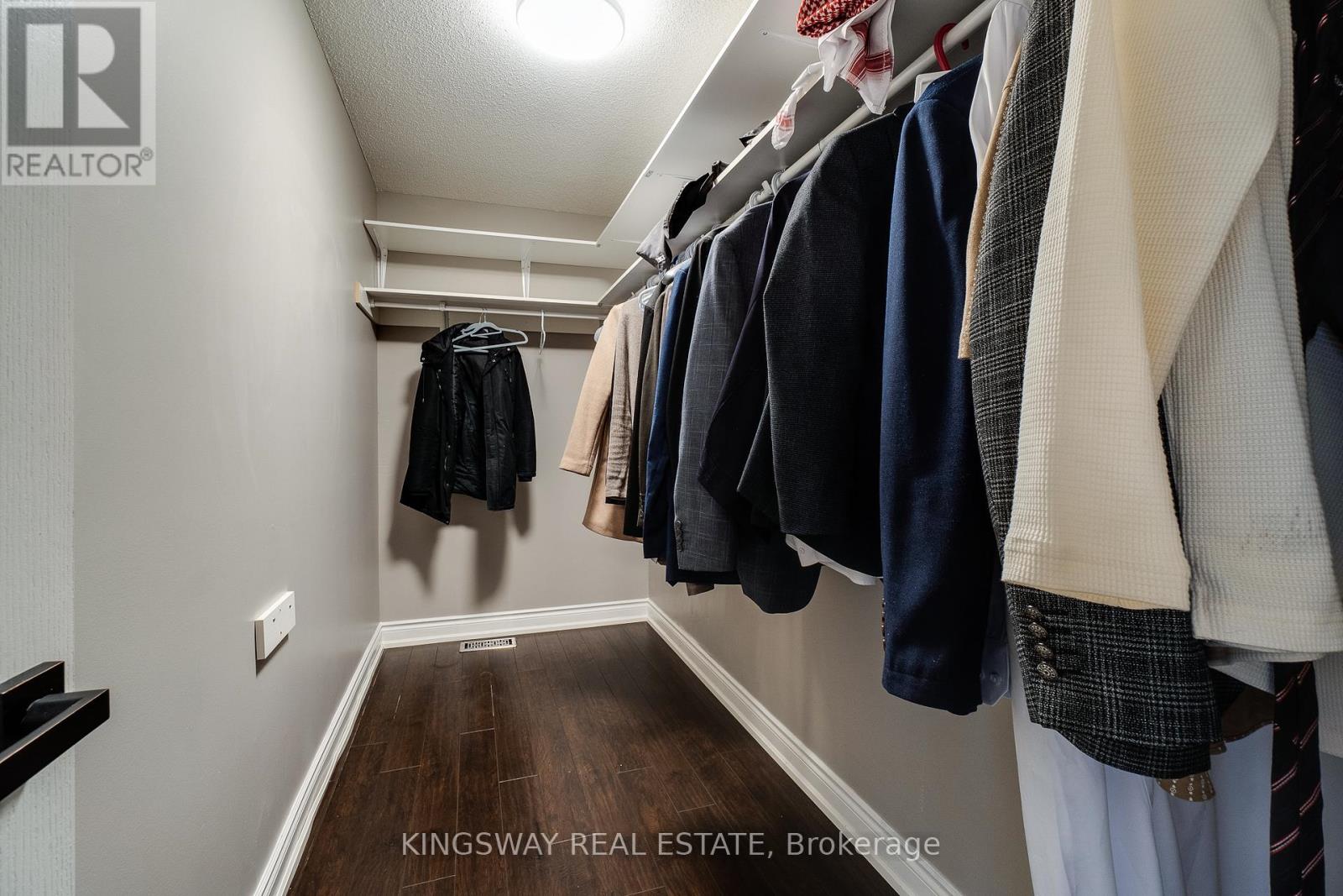 261 Fair Street, Hamilton, Ontario  L9K 0B9 - Photo 31 - X12838156