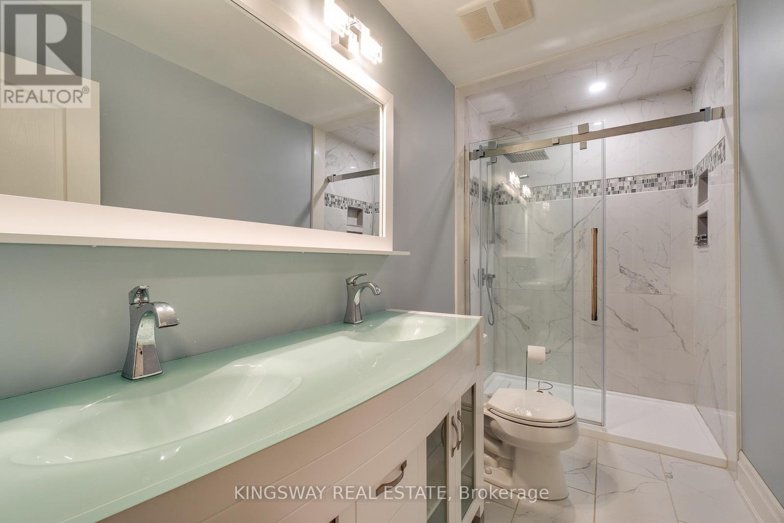 261 Fair Street, Hamilton, Ontario  L9K 0B9 - Photo 38 - X12838156