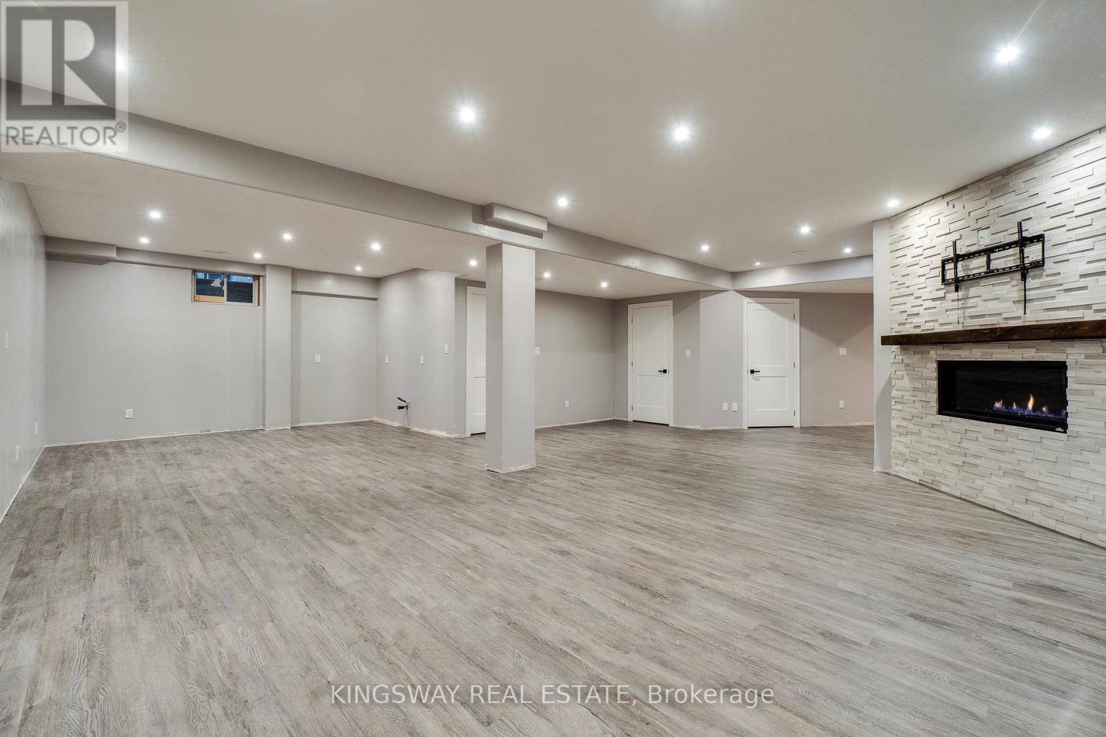 261 Fair Street, Hamilton, Ontario  L9K 0B9 - Photo 42 - X12838156