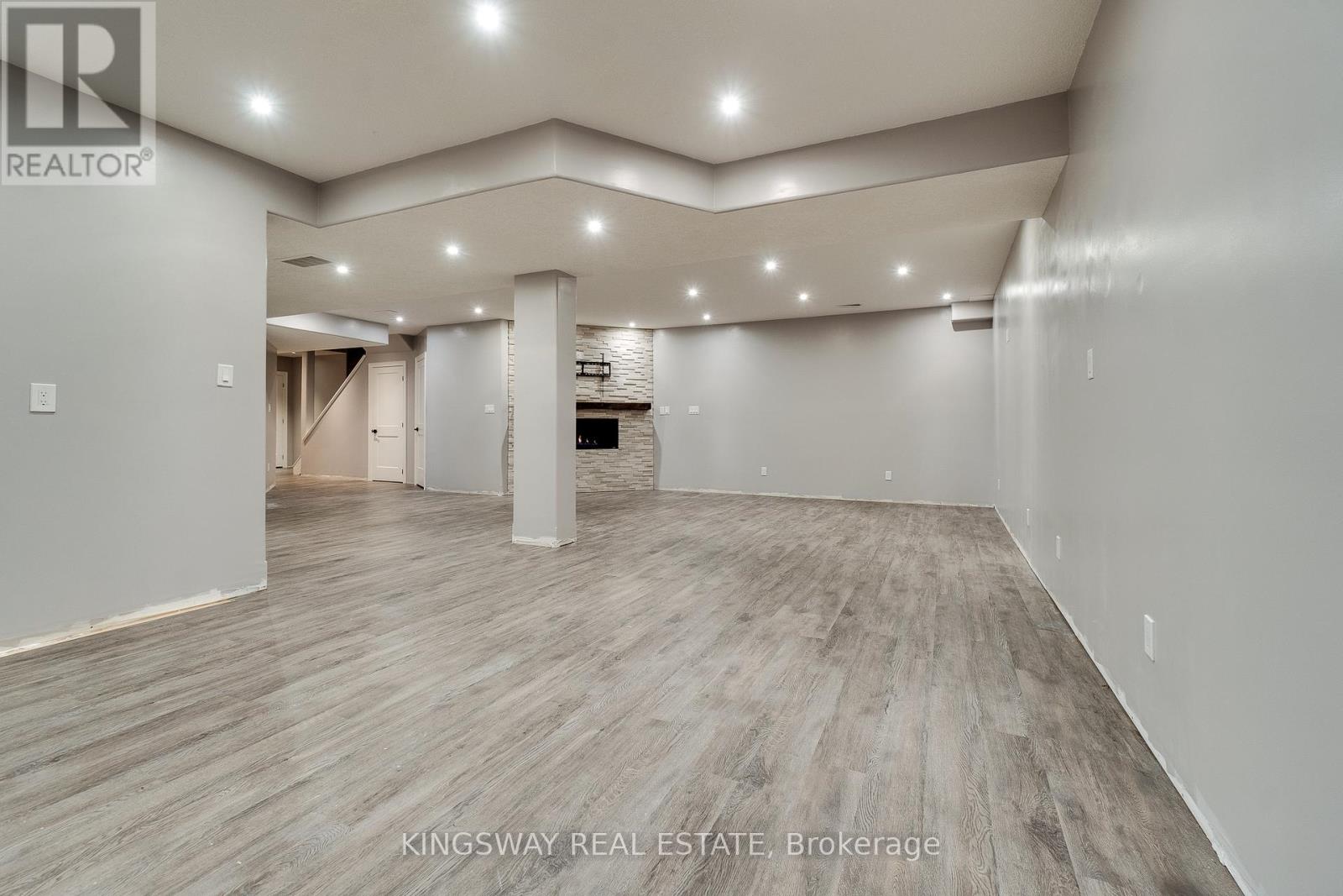 261 Fair Street, Hamilton, Ontario  L9K 0B9 - Photo 43 - X12838156