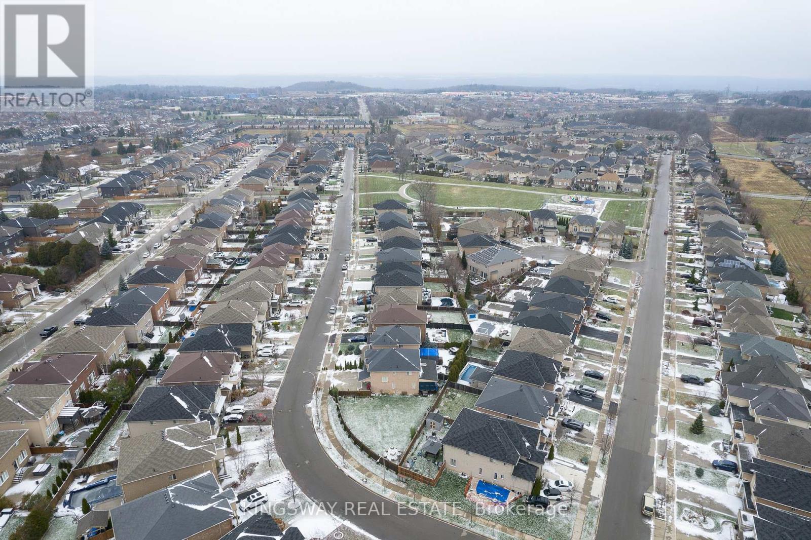 261 Fair Street, Hamilton, Ontario  L9K 0B9 - Photo 47 - X12838156