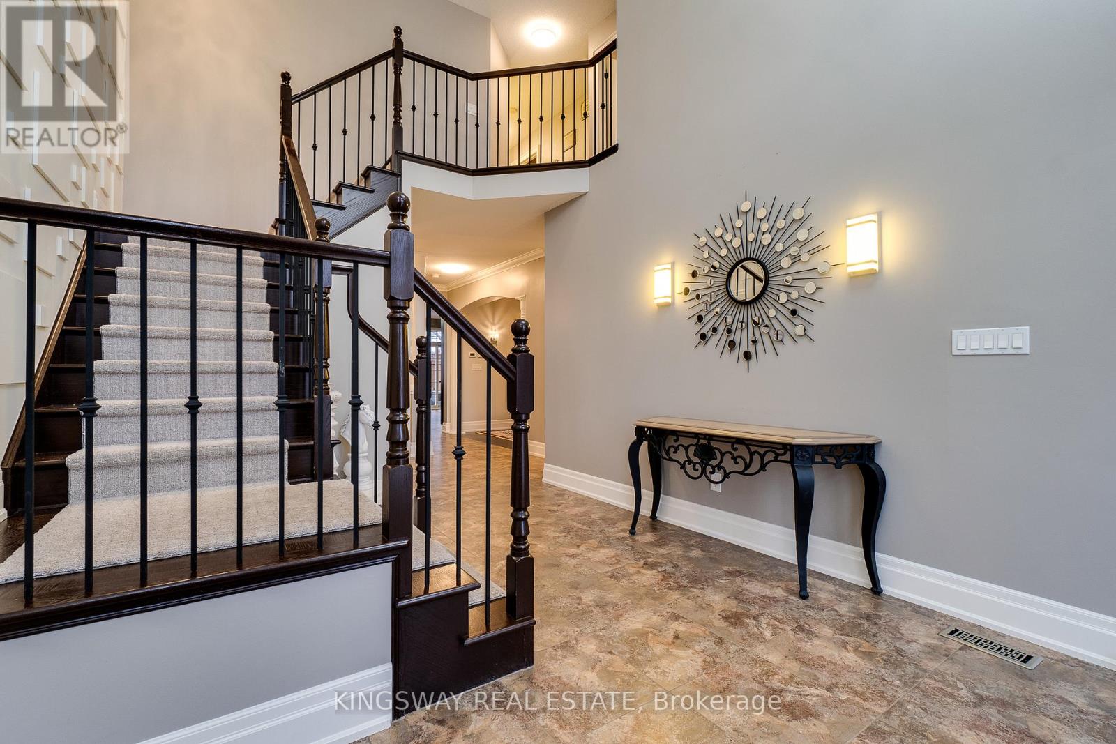 261 Fair Street, Hamilton, Ontario  L9K 0B9 - Photo 7 - X12838156