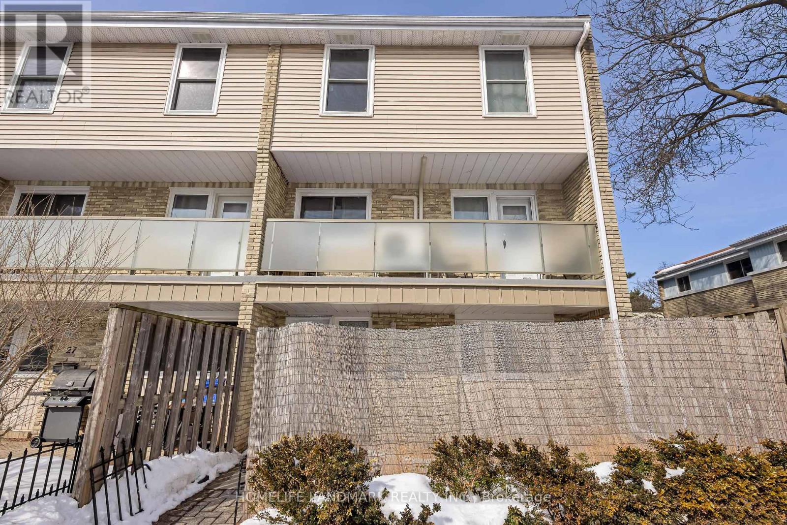 28 - 35 Breckenridge Drive, Kitchener, Ontario  N2B 3H5 - Photo 4 - X12838160