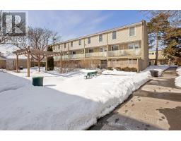 28 - 35 BRECKENRIDGE DRIVE, Kitchener, Ontario