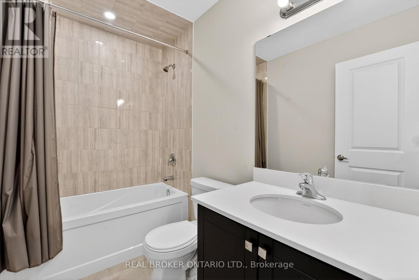 45 Sapphire Way, Thorold, Ontario  L2V 0L4 - Photo 26 - X12838210