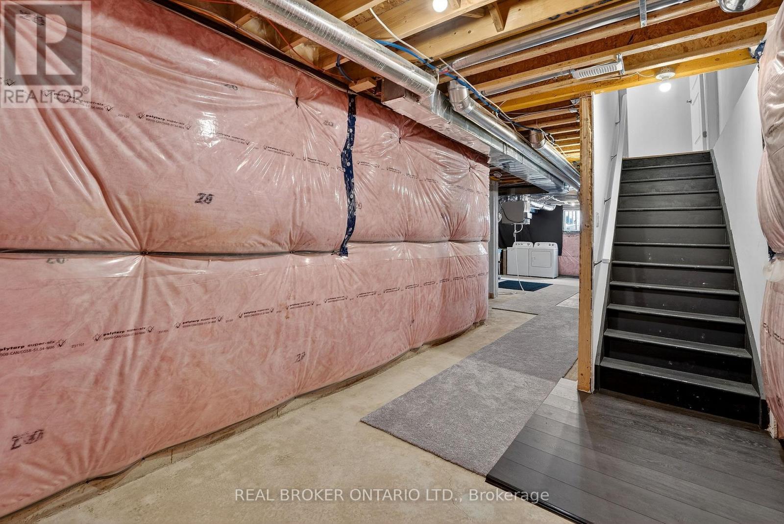 45 Sapphire Way, Thorold, Ontario  L2V 0L4 - Photo 32 - X12838210