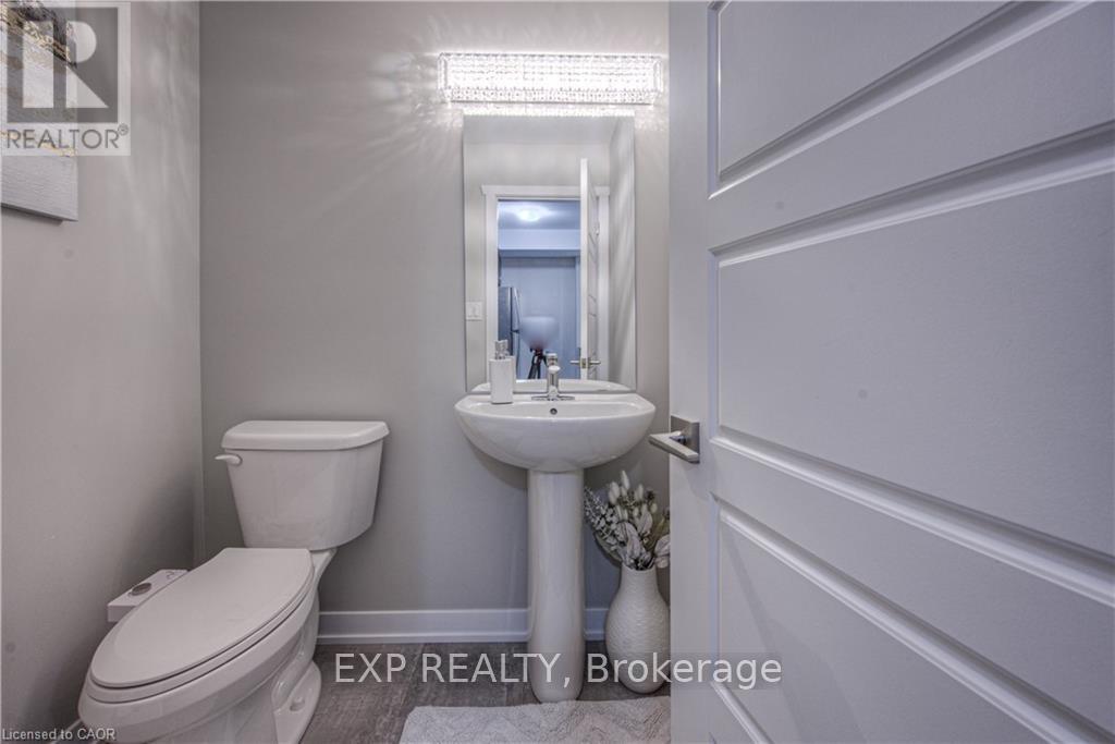 A11 - 1331 Countrystone Drive, Kitchener, Ontario  N2N 0C5 - Photo 11 - X12838258