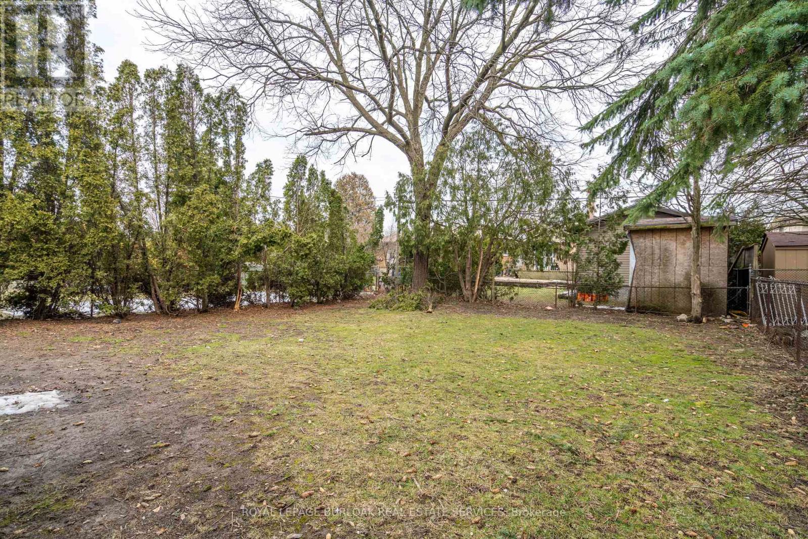 Upper - 34 Briarwood Crescent, Hamilton, Ontario  L9C 4B9 - Photo 27 - X12838296