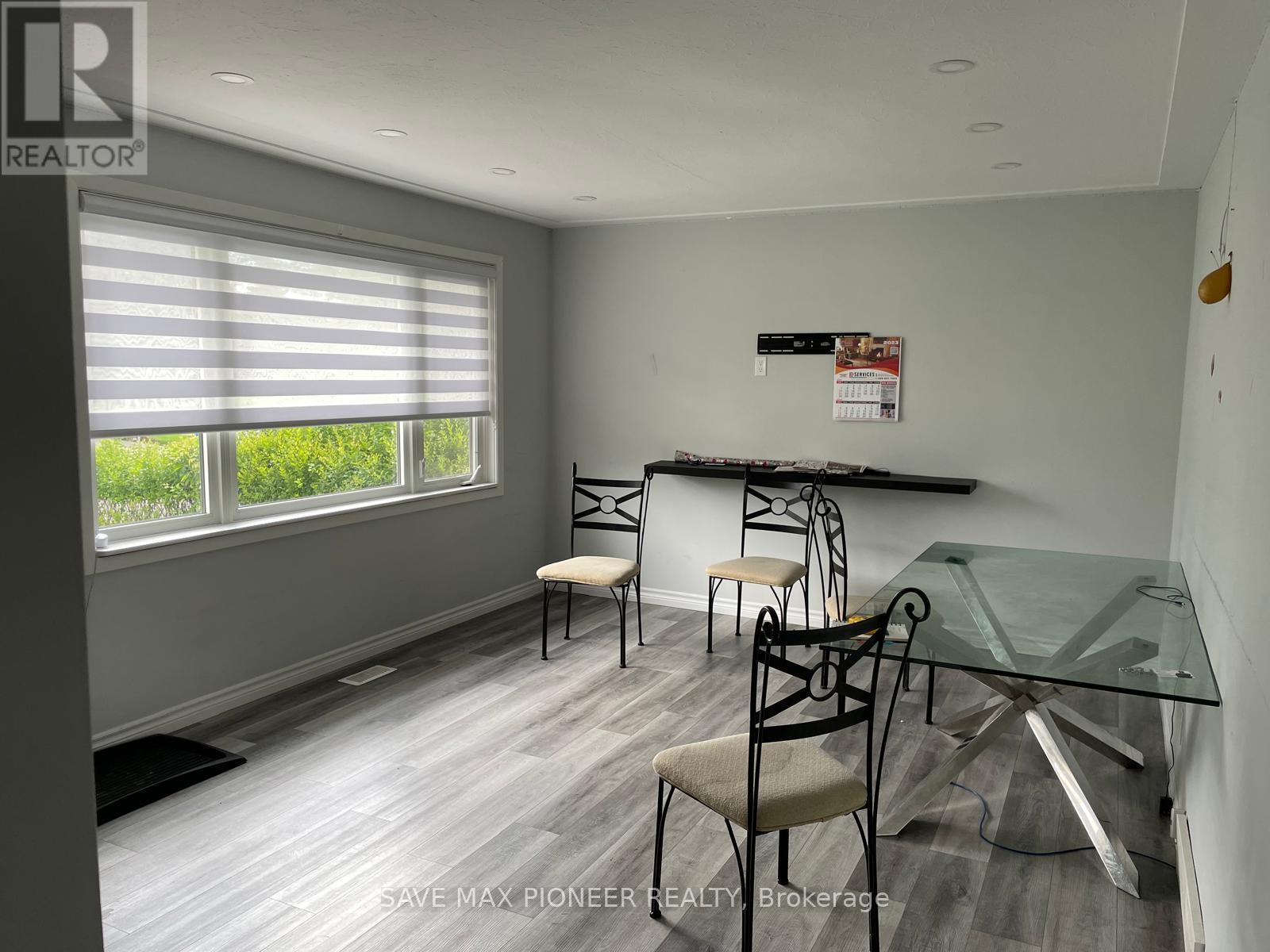 Upper - 136 Appel Street, London East, Ontario  N5Y 1R4 - Photo 12 - X12838326