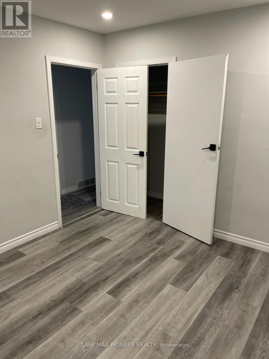 Upper - 136 Appel Street, London East, Ontario  N5Y 1R4 - Photo 13 - X12838326