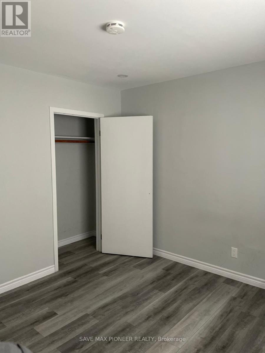 Upper - 136 Appel Street, London East, Ontario  N5Y 1R4 - Photo 5 - X12838326