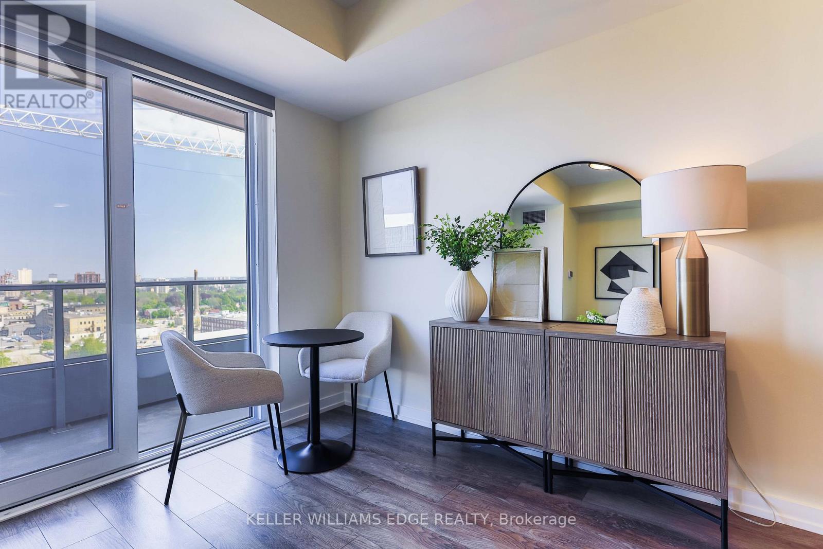 1103 - 15 Wellington Street S, Kitchener, Ontario  N2G 0E4 - Photo 2 - X12838386