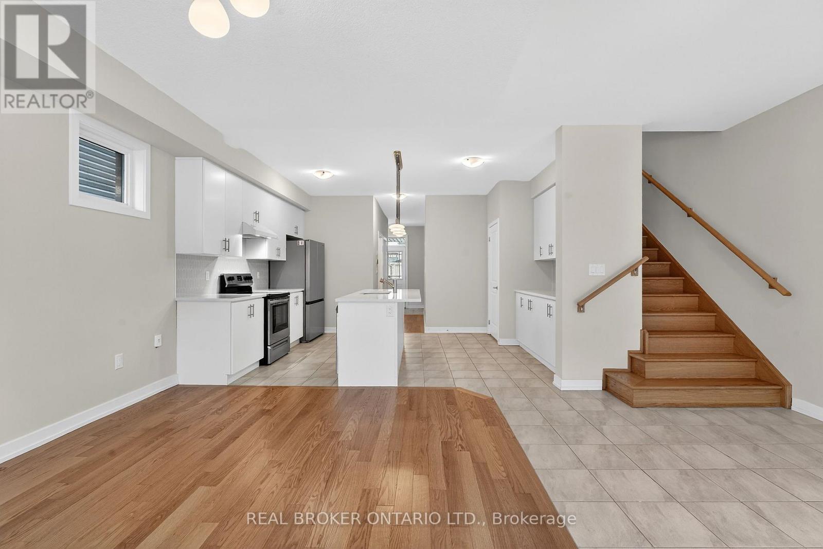 42 Sunflower Crescent, Thorold, Ontario  L3B 0L3 - Photo 13 - X12838390