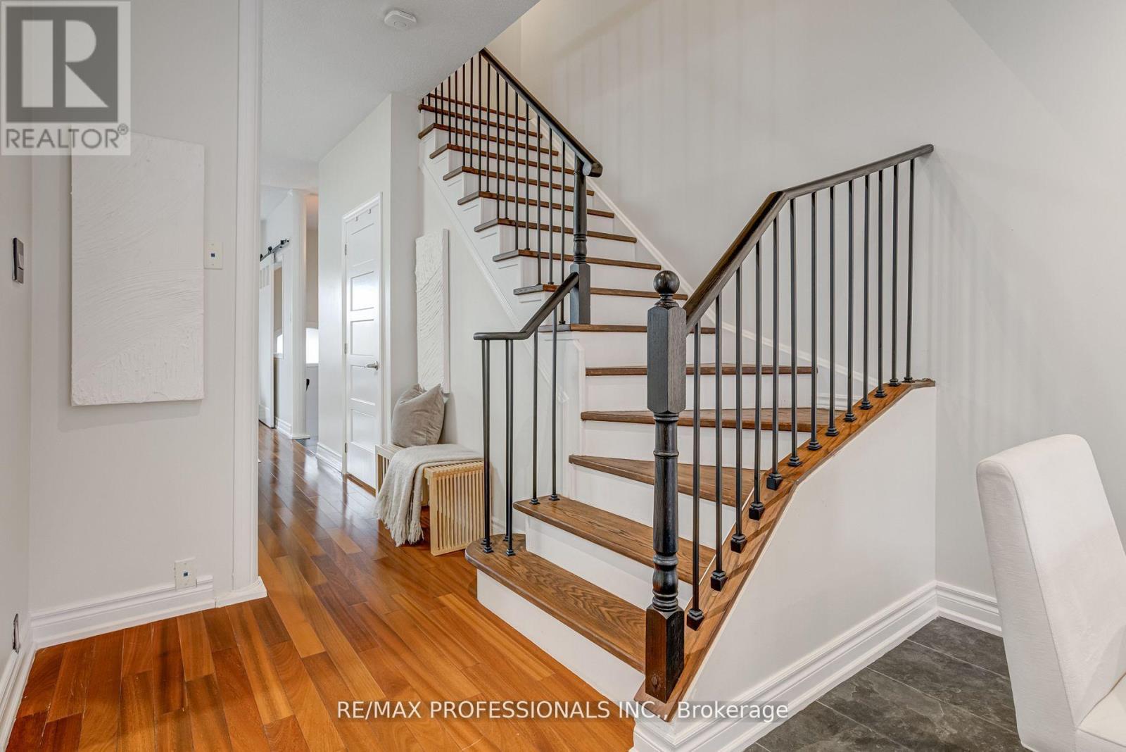 105 Harbourview Crescent, Toronto, Ontario  M8V 4A9 - Photo 17 - W12838380