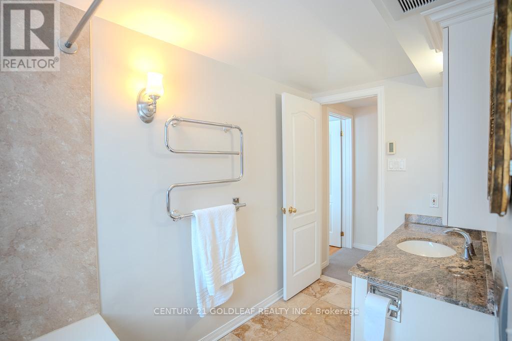 1075 North River Road, Ottawa, Ontario  K1K 3V9 - Photo 29 - X12837124