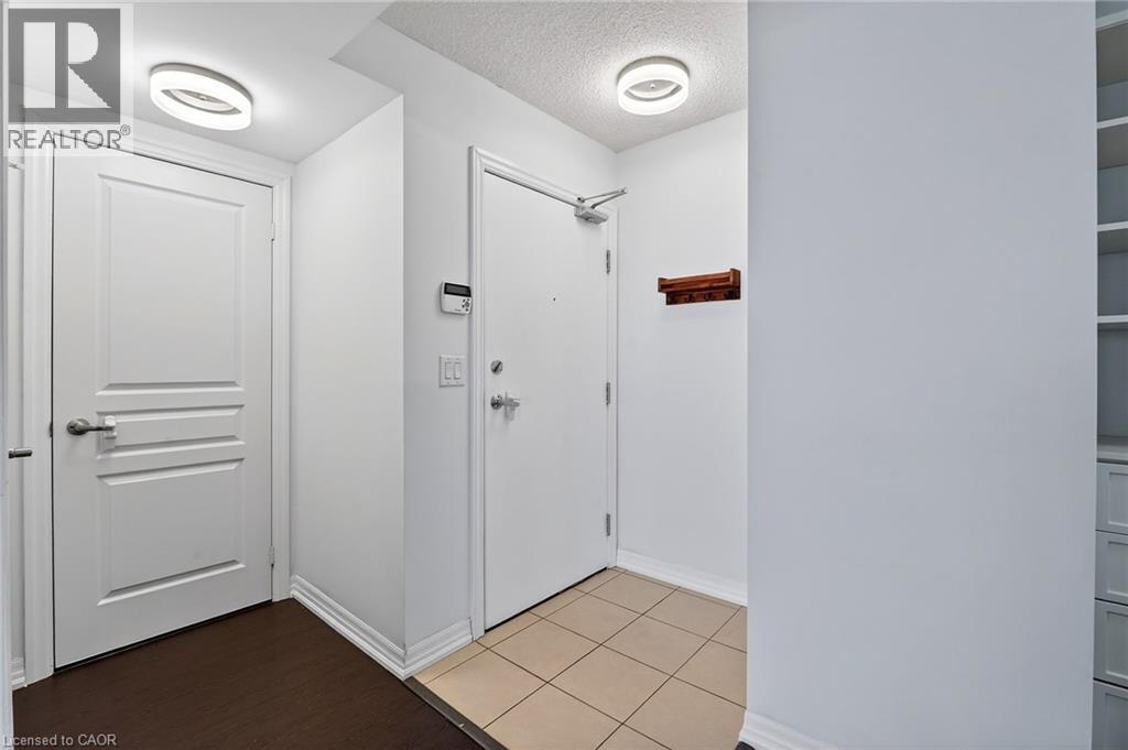 1940 Ironstone Drive Unit# 1006, Burlington, Ontario  L7L 0E4 - Photo 8 - 40809042