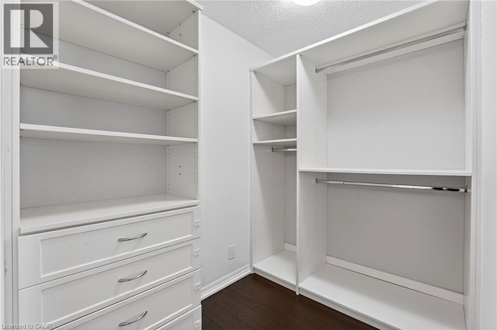 1940 Ironstone Drive Unit# 1006, Burlington, Ontario  L7L 0E4 - Photo 9 - 40809042