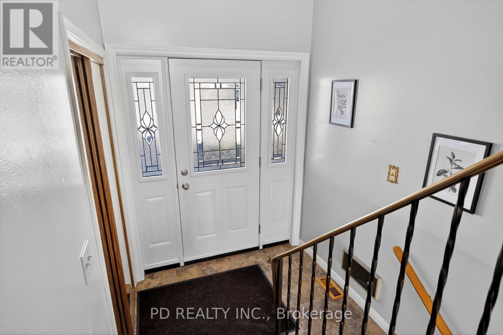 114 Clearview Drive, Kawartha Lakes (Emily), Ontario  K0L 2W0 - Photo 3 - X12838516