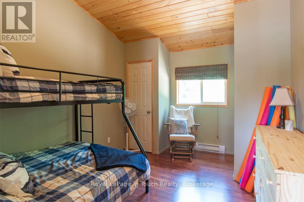 2974 Island 1040, Georgian Bay, Ontario  P0E 1E0 - Photo 10 - X12838472