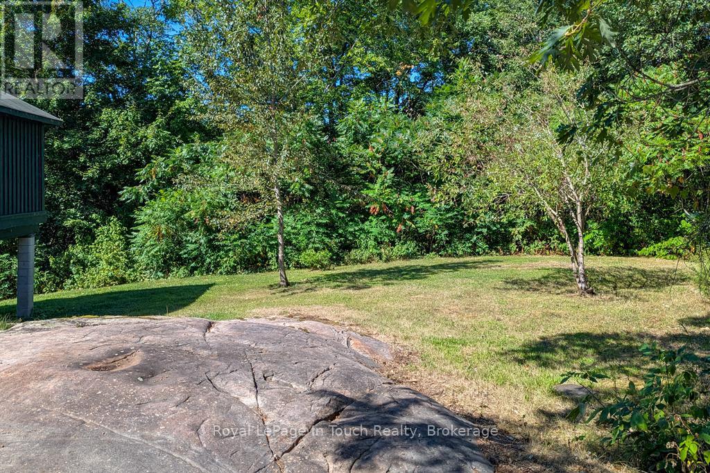 2974 Island 1040, Georgian Bay, Ontario  P0E 1E0 - Photo 18 - X12838472