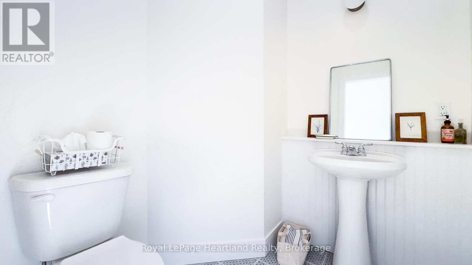 47 James Street, South Huron, Ontario  N0M 1S1 - Photo 24 - X12838530