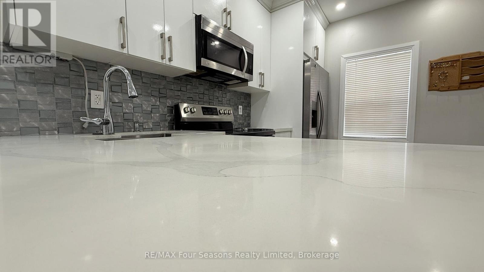 557 Catherine Street, Saugeen Shores, Ontario  N0H 2C0 - Photo 16 - X12838564