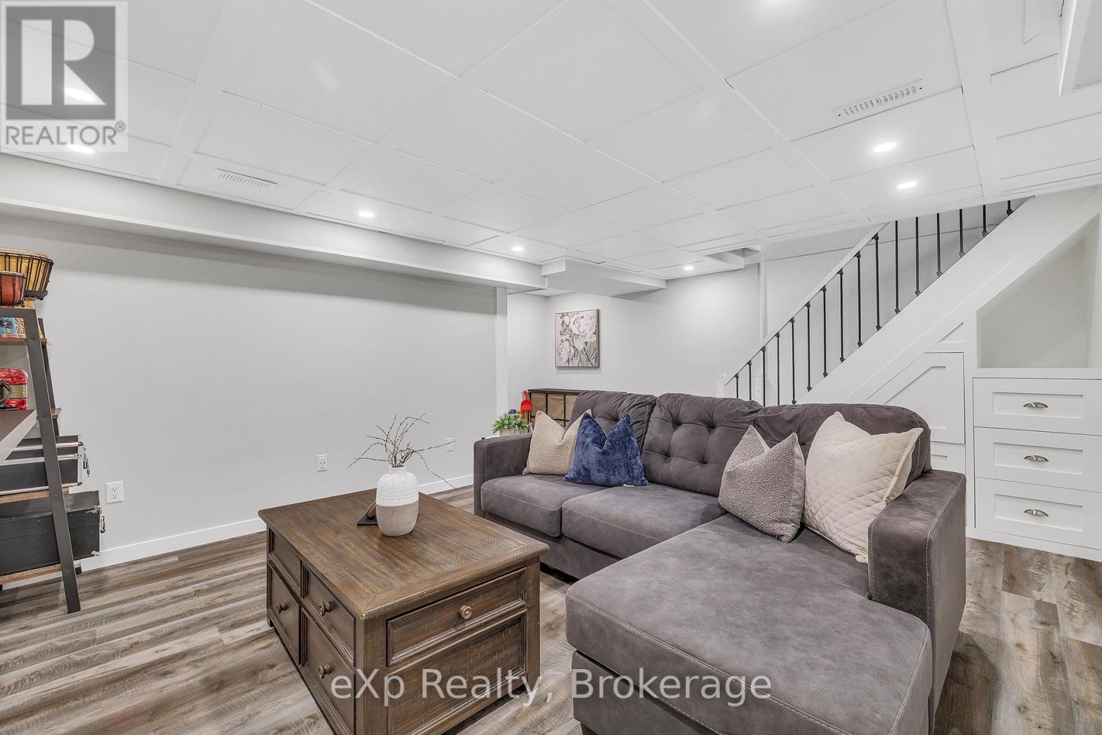 208 Linden Drive, Cambridge, Ontario  N3H 4Y2 - Photo 23 - X12838588