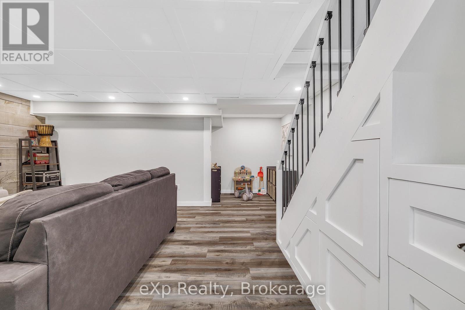 208 Linden Drive, Cambridge, Ontario  N3H 4Y2 - Photo 24 - X12838588