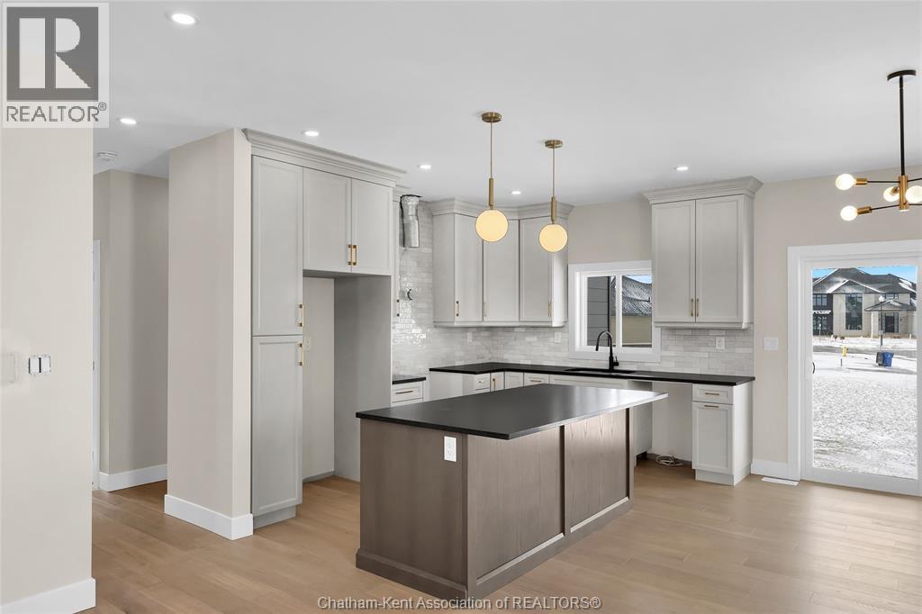 64 Cherry Blossom Trail, Chatham, Ontario  N7L 0H3 - Photo 6 - 26004279