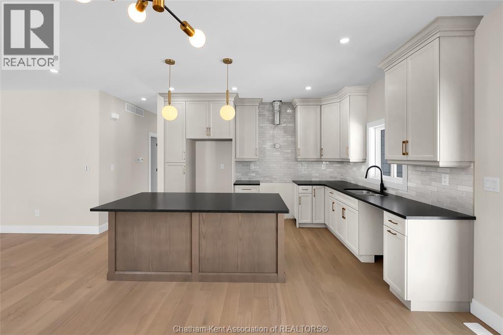 64 Cherry Blossom Trail, Chatham, Ontario  N7L 0H3 - Photo 9 - 26004279