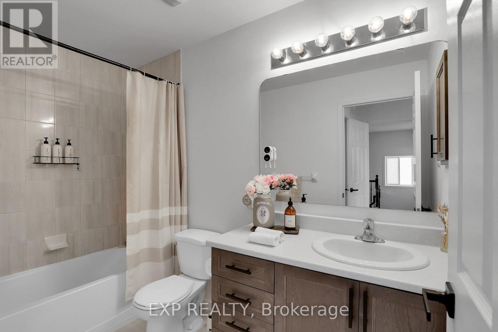 112 Dorina Sarazin Crescent, Clarence-Rockland, Ontario  K4K 0G6 - Photo 28 - X12838524