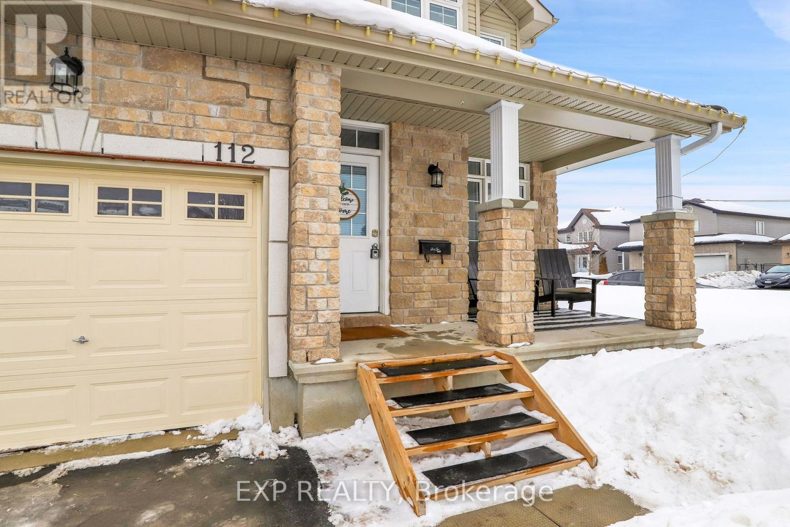 112 Dorina Sarazin Crescent, Clarence-Rockland, Ontario  K4K 0G6 - Photo 5 - X12838524