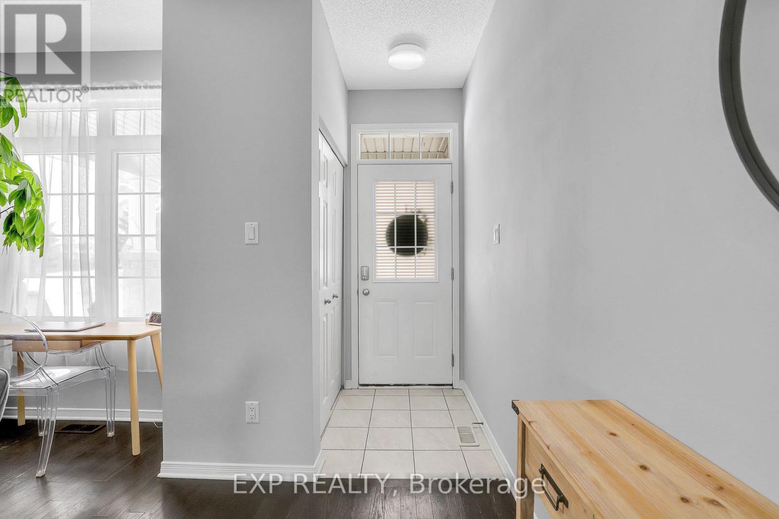 112 Dorina Sarazin Crescent, Clarence-Rockland, Ontario  K4K 0G6 - Photo 7 - X12838524