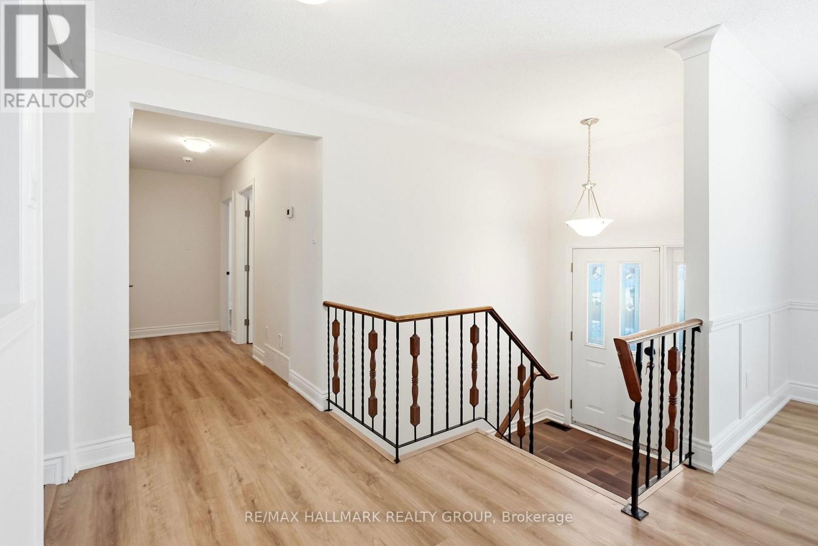 145 Larkin Drive, Ottawa, Ontario  K2J 1J1 - Photo 4 - X12838552