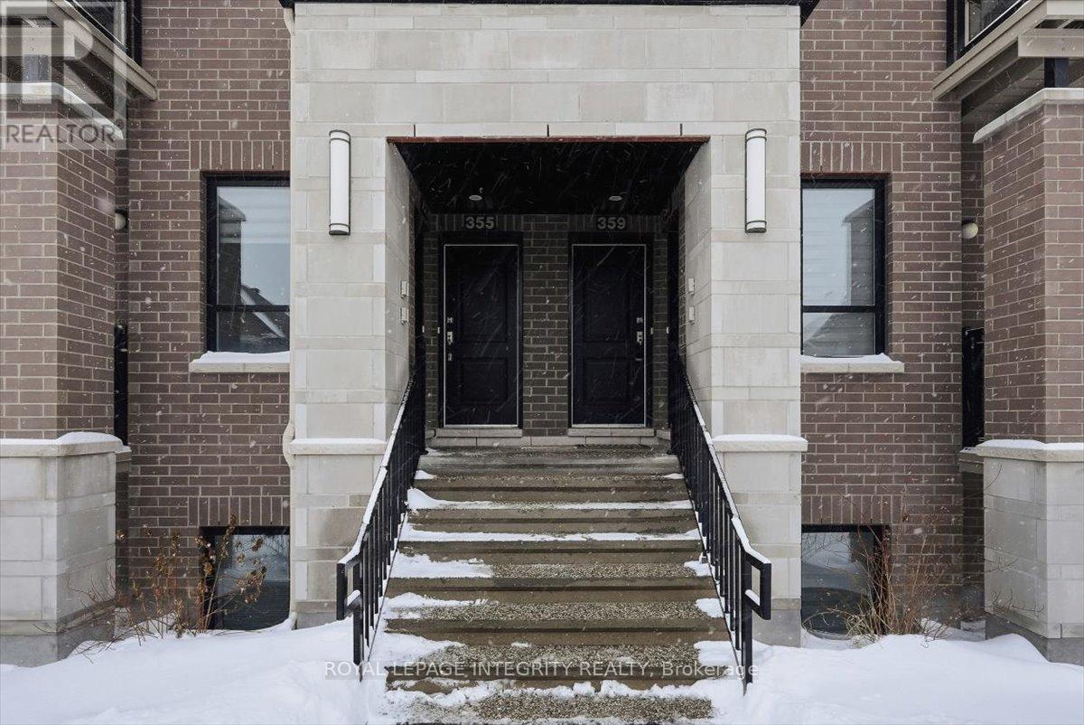 359 Axis Way, Ottawa, Ontario  K1W 0L7 - Photo 2 - X12838582