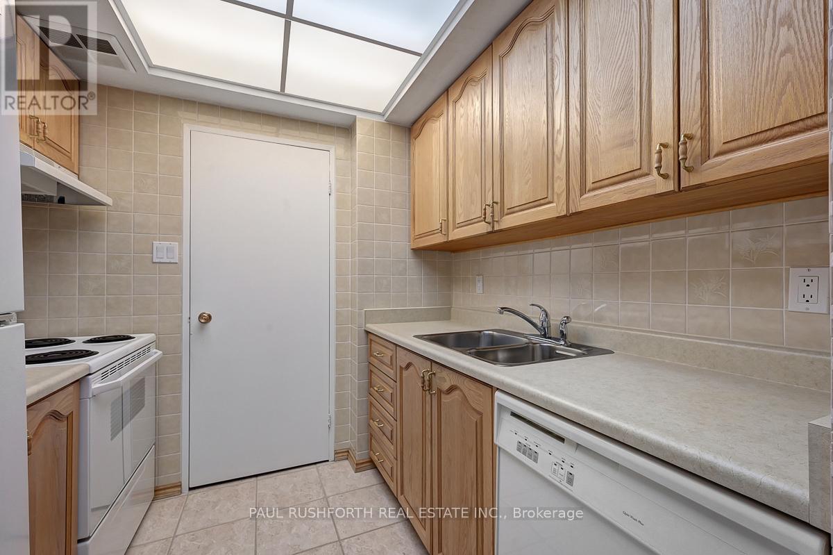 Ph7 - 555 Brittany Drive, Ottawa, Ontario  K1K 4C5 - Photo 18 - X12838622