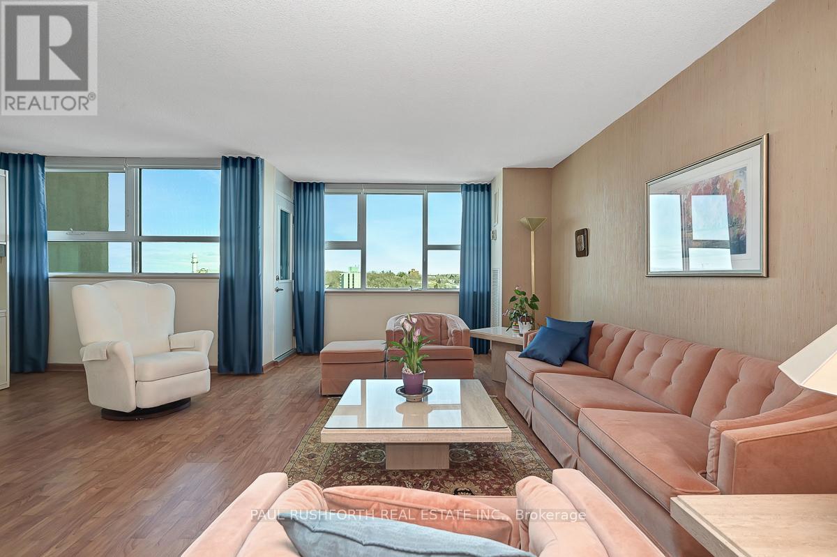 Ph7 - 555 Brittany Drive, Ottawa, Ontario  K1K 4C5 - Photo 6 - X12838622